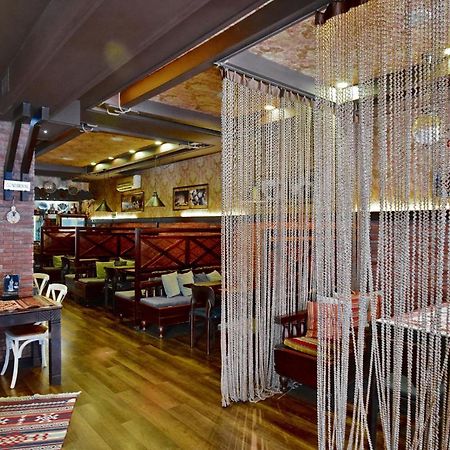 Antika Hotel 바투미 외부 사진