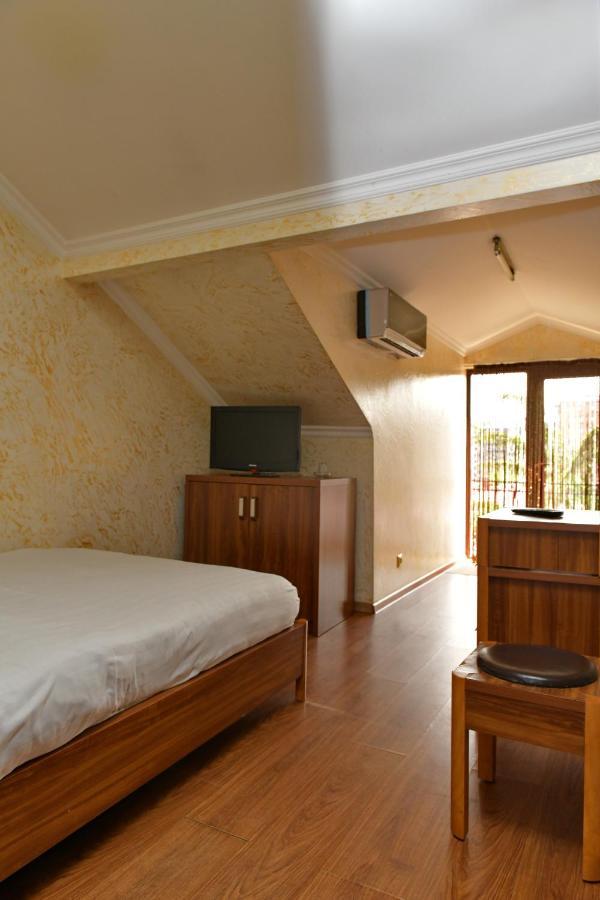 Antika Hotel 바투미 외부 사진