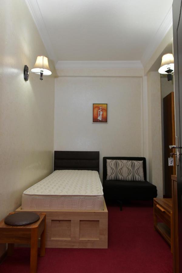 Antika Hotel 바투미 외부 사진