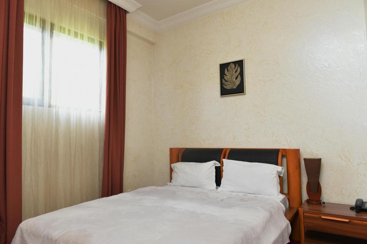 Antika Hotel 바투미 외부 사진