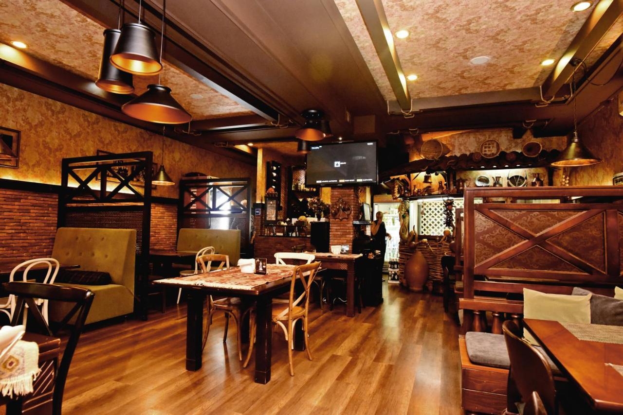 Antika Hotel 바투미 외부 사진