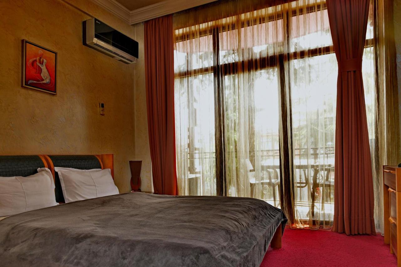 Antika Hotel 바투미 외부 사진